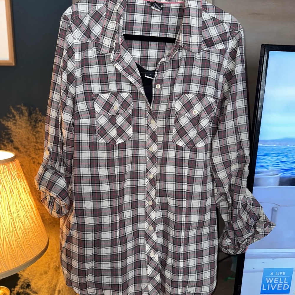 Torrid Plaid Button Down Shirt - layered with a Torrid Tank - Torrid sz 2